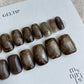 ジェルチップ見本（No.20102）、濃茶〜薄茶の複数チップがカード上に整列